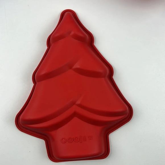 *NIB* 8 Piece Christmas Silicone Bakeware Set - Picture 7 of 9